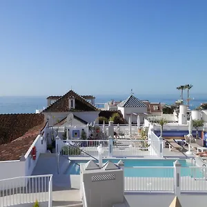 https://puerta-del-mar-nerja.1costadelsol.com
